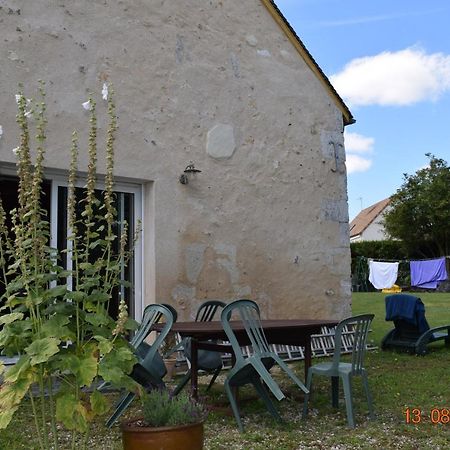 Bed and Breakfast Au Calme Houssay  Esterno foto