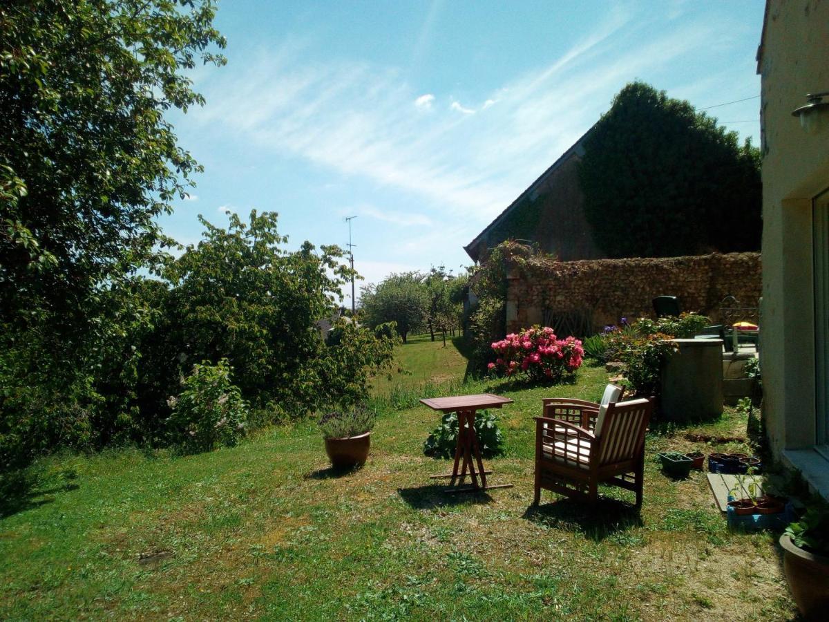 Bed and Breakfast Au Calme Houssay  Esterno foto